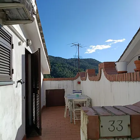 Casa Regina, Deiva Marina, Near Train Station To Cinque Terre Apartman *