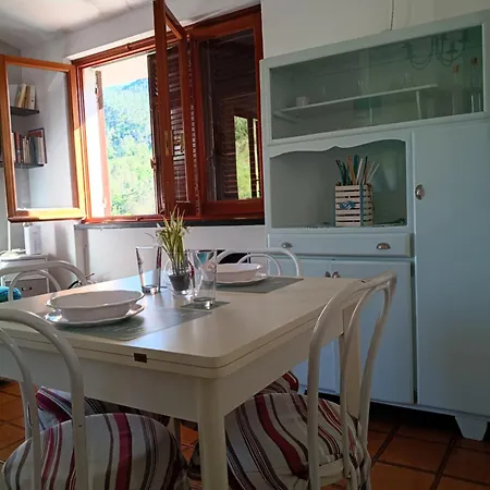 Casa Regina, Deiva Marina, Near Train Station To Cinque Terre Apartman *